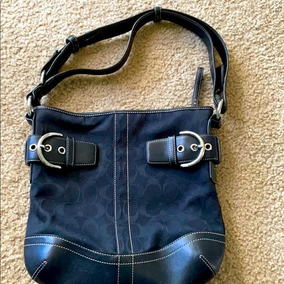 Black Coach shoulder bag - Picture 1 of 6